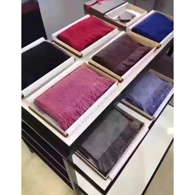 Berets Top Scarf 99-109 Cashmere And Silk Blending Fashion Colorful Winter Warm Luxury Letter Shawl Classic Pattern Long, Blue;gray
Berets Top Scarf 99-109 Cashmere And Silk Blending Fashion Colorful Winter Warm Luxury Letter Shawl Classic Pattern Long, Blue;gray