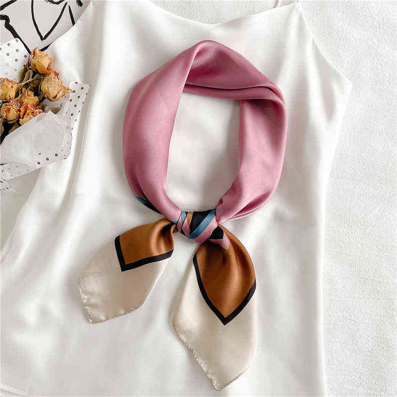 Vintage Print Silk Shawl Women Elegant Ladies Square Scarf For Hair Bands 2021 Satin Hijab On Head Wraps Neckerchief Female Y1108
Vintage Print Silk Shawl Women Elegant Ladies Square Scarf For Hair Bands 2021 Satin Hijab On Head Wraps Neckerchief Female Y1108