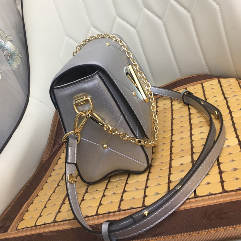 New women's handbag luxury high quality leather womens Plain Bag Messenger Bag cross bags, See chart 2
New women's handbag luxury high quality leather womens Plain Bag Messenger Bag cross bags, See chart 2