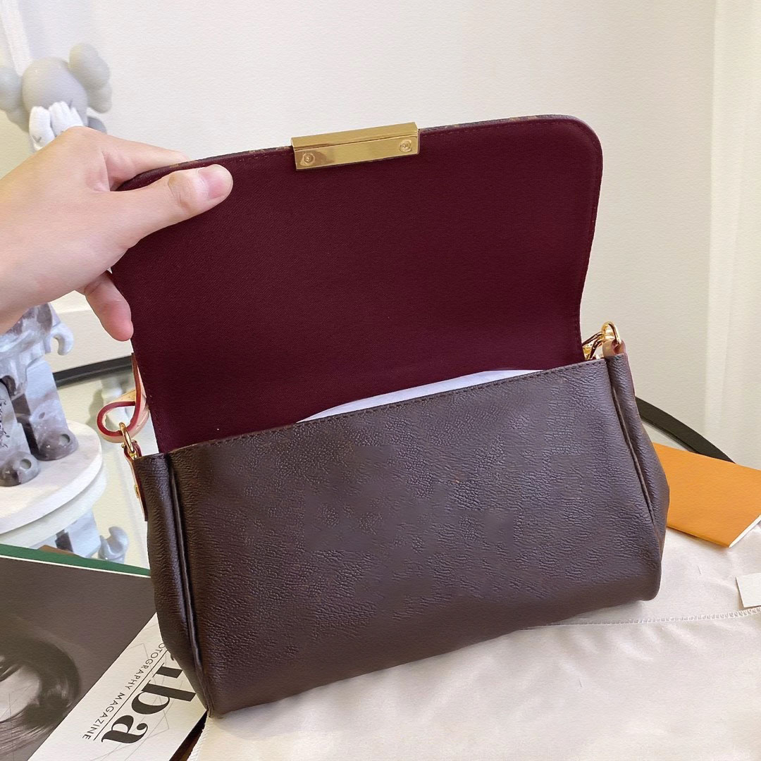 Luxury lady's Favorite bag Letter printed chain strap single shoulder bags classic cross body, Only box
Luxury lady's Favorite bag Letter printed chain strap single shoulder bags classic cross body, Only box