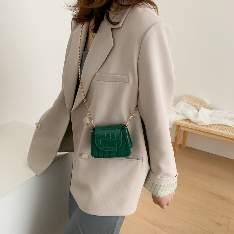 2021 NEW Mini Small Square Flap Bag Brand Fashion New Quality PU Leather Womens Handbag Crocodile Pattern Chain Shoulder Messen
2021 NEW Mini Small Square Flap Bag Brand Fashion New Quality PU Leather Womens Handbag Crocodile Pattern Chain Shoulder Messen