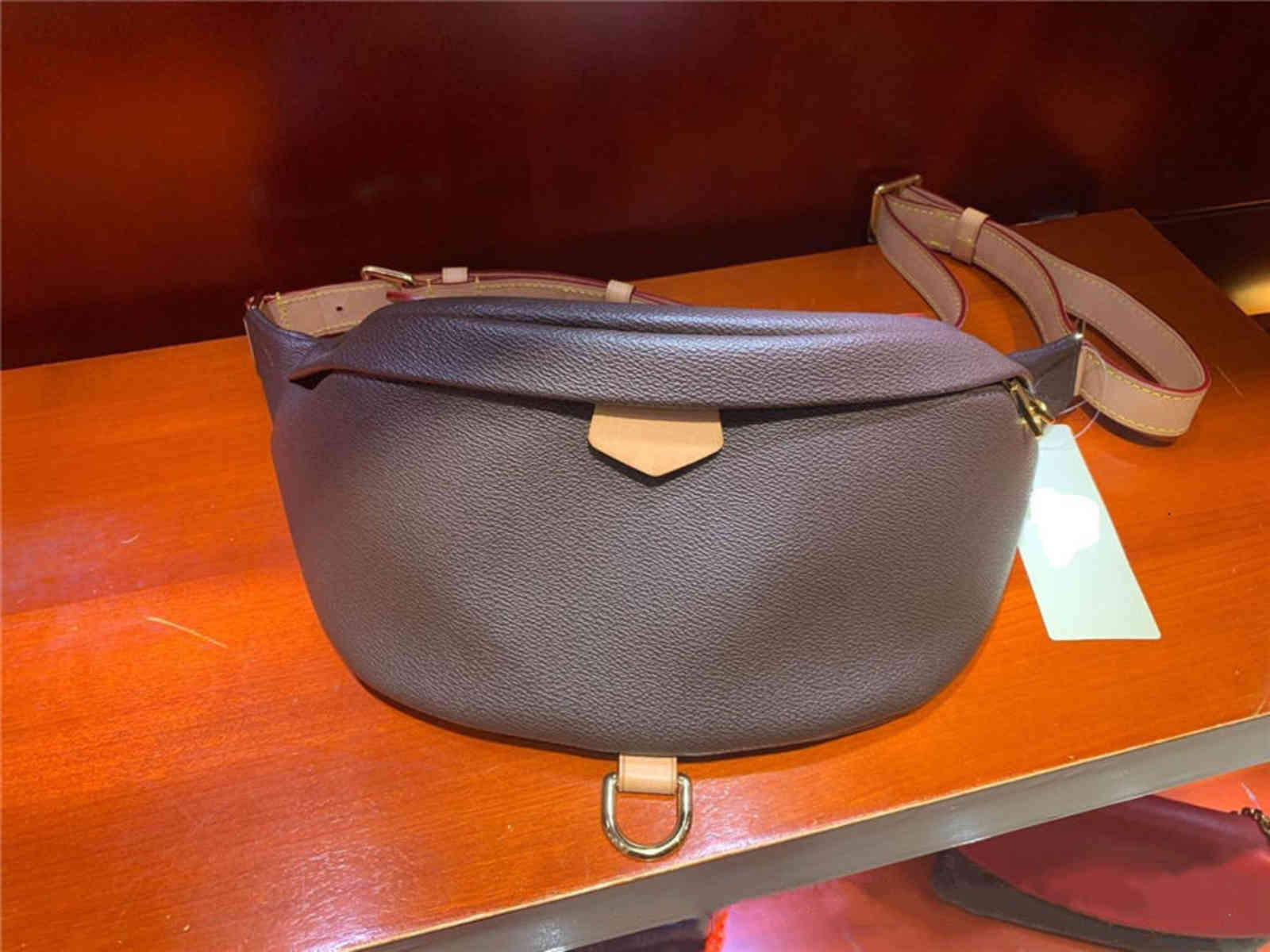 Stlye 2021 Newest Famous Bumbag Cross Body fashion Shoulder Bag brown Waist Bags Bum Unisex Waist Bags
Stlye 2021 Newest Famous Bumbag Cross Body fashion Shoulder Bag brown Waist Bags Bum Unisex Waist Bags