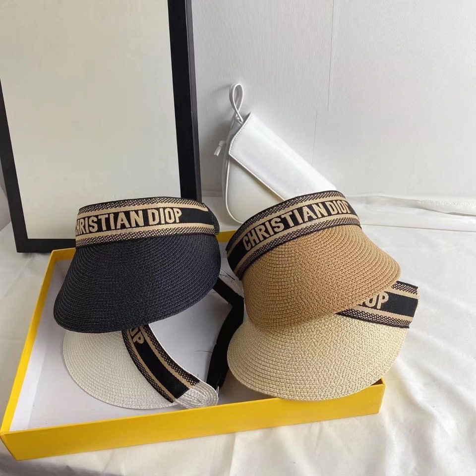 Hat female summer Korean letter D empty top net red fashion sunshade straw beach sunscreen duck tongue sun hat XYMOPOV, Tag black
Hat female summer Korean letter D empty top net red fashion sunshade straw beach sunscreen duck tongue sun hat XYMOPOV, Tag black
