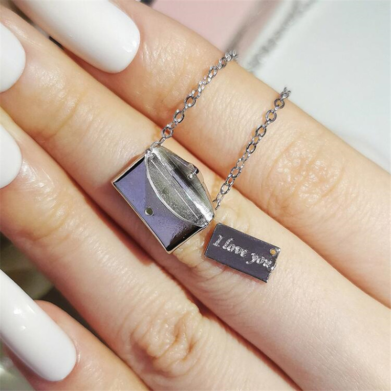Sterg Sier Envelope Pendant Necklace - Sweet & Chic Gift for Women