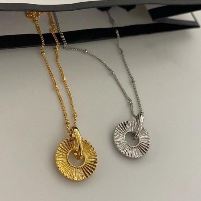 Pendant Necklaces U-Magical Statement Gold Silver Color Circle Sun Hollow Flat For Women Creative Charms Metal Jewelry
Pendant Necklaces U-Magical Statement Gold Silver Color Circle Sun Hollow Flat For Women Creative Charms Metal Jewelry