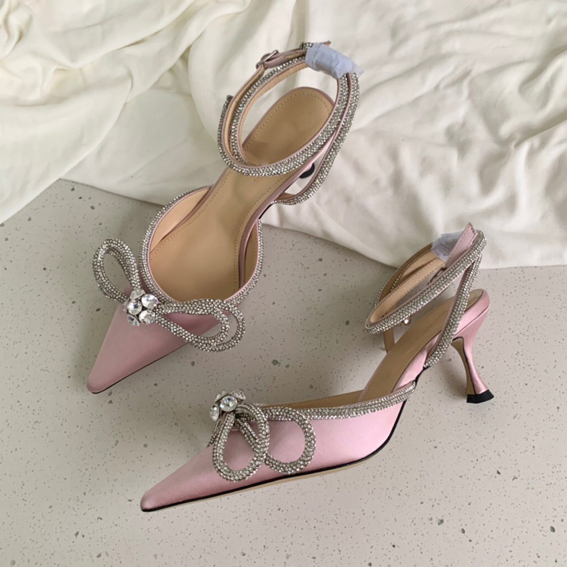 luxurious Designers Dress shoes Heeled sandals Evening Slingback Satin Bow Pumps Crystal Embellishments rhinestone Party shoes spool big size women slippers 35-43, Pink slippers
luxurious Designers Dress shoes Heeled sandals Evening Slingback Satin Bow Pumps Crystal Embellishments rhinestone Party shoes spool big size women slippers 35-43, Pink slippers