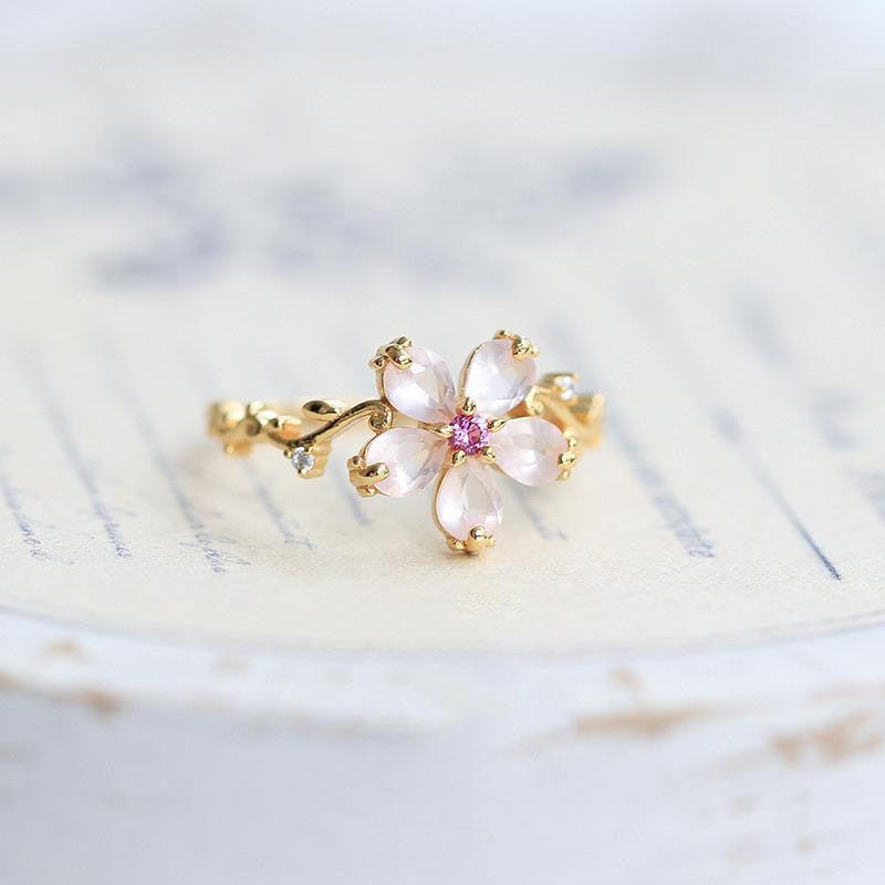 Cluster Rings Designer Original Pink Crystal Natural Peach Petal Opening Adjustable Ring China Fresh And Romantic Ladies Brand Jewelry
Cluster Rings Designer Original Pink Crystal Natural Peach Petal Opening Adjustable Ring China Fresh And Romantic Ladies Brand Jewelry