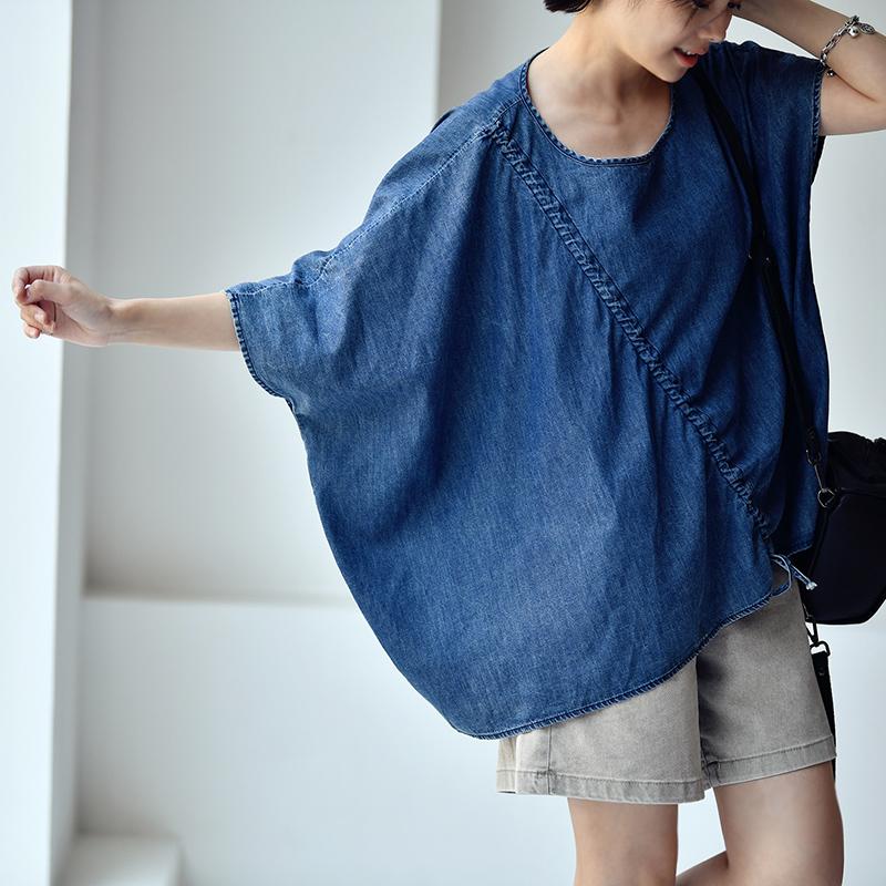 Women's T-Shirt Female Summer Literary Simple And Old Sense Three-dimensional Pleated Loose Irregular O- Neck Short-sleeved Shirt, Blue 
Women's T-Shirt Female Summer Literary Simple And Old Sense Three-dimensional Pleated Loose Irregular O- Neck Short-sleeved Shirt, Blue