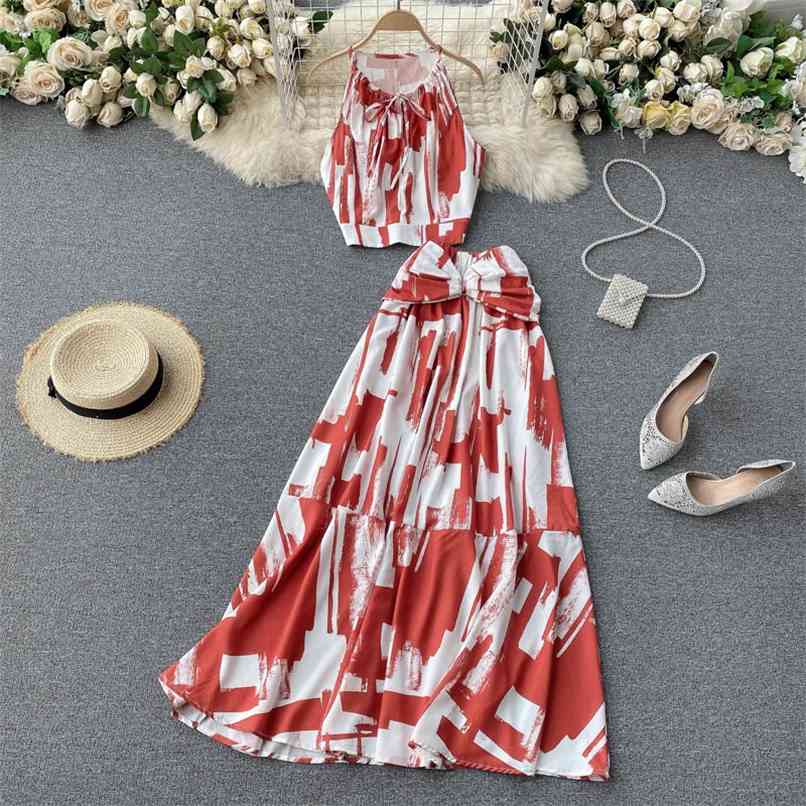 Long Maxi Skirt Color matching Two piece set Women Summer Sexy Halter Crop Tops and Bow Elastic waist Floor-length Set 210602, Yellow
Long Maxi Skirt Color matching Two piece set Women Summer Sexy Halter Crop Tops and Bow Elastic waist Floor-length Set 210602, Yellow