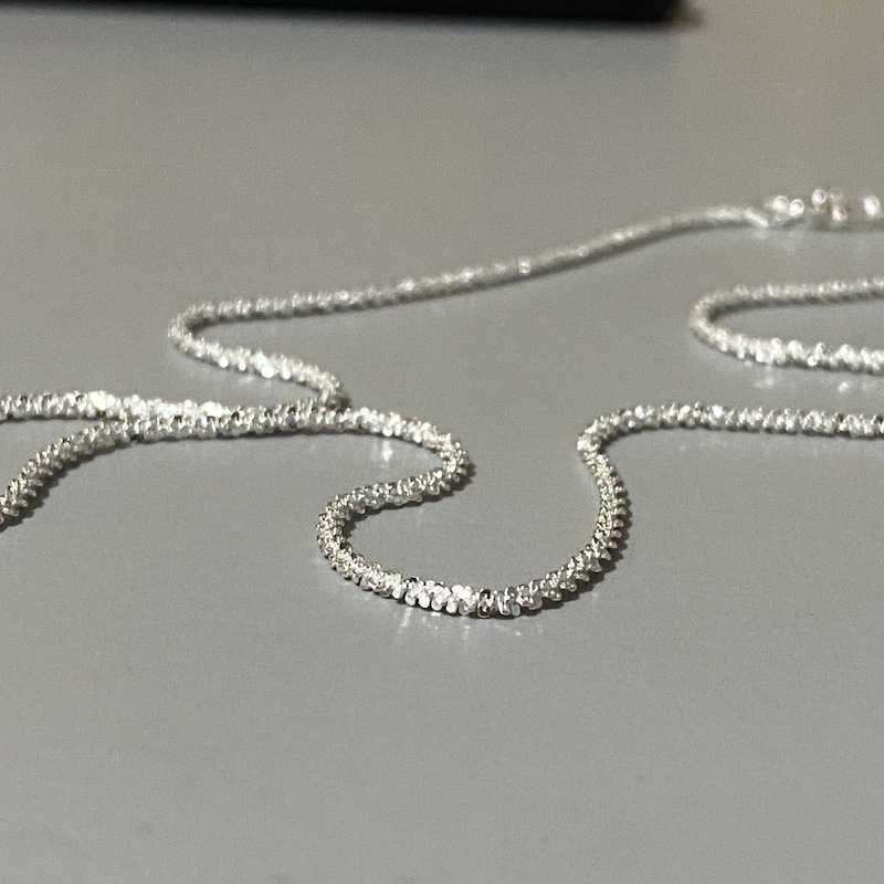 Slim S925 Silver Sparkling Glitter Clavicle Chain Necklace Chain Female Chain Necklace for Women Girl Italy Jewelry 45cm
Slim S925 Silver Sparkling Glitter Clavicle Chain Necklace Chain Female Chain Necklace for Women Girl Italy Jewelry 45cm
