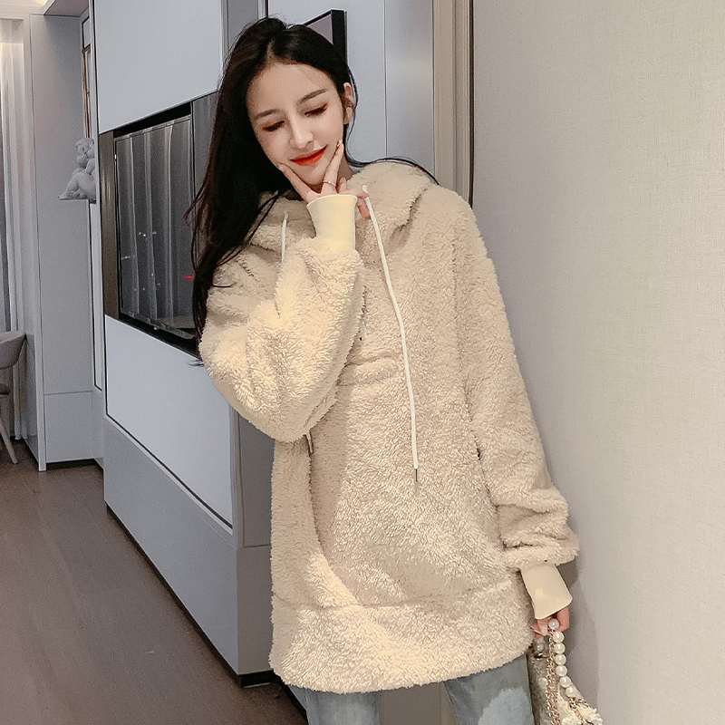 Qiu dong lambs Mao Wei han edition loose clothing female hedge fuzzy female long hooded students lambs wool coat 201204