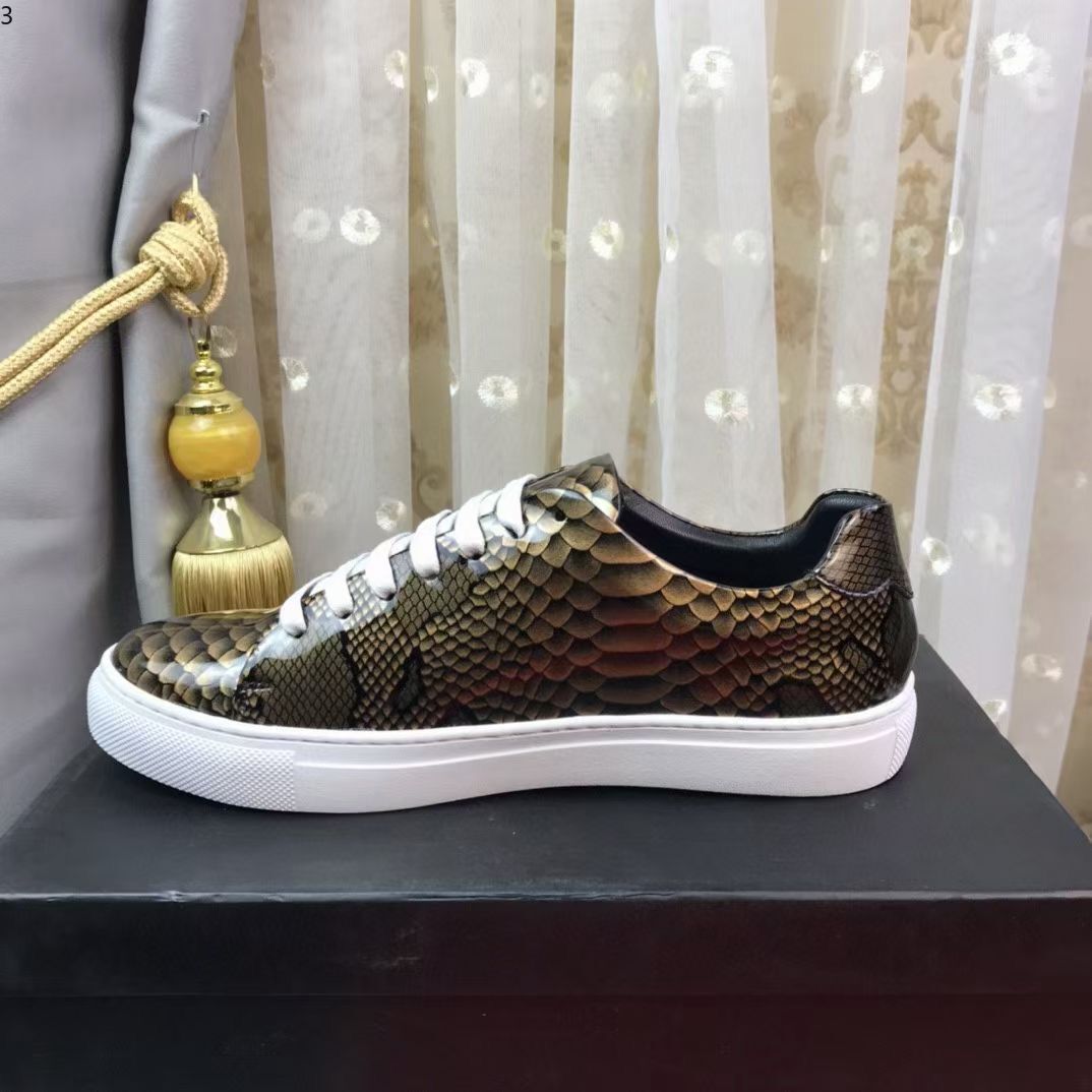 2021 Luxury Mens Fashion White PlatformTop Quality designer Genuine Leather Sneaker Flat Casual Shoes od002
2021 Luxury Mens Fashion White PlatformTop Quality designer Genuine Leather Sneaker Flat Casual Shoes od002