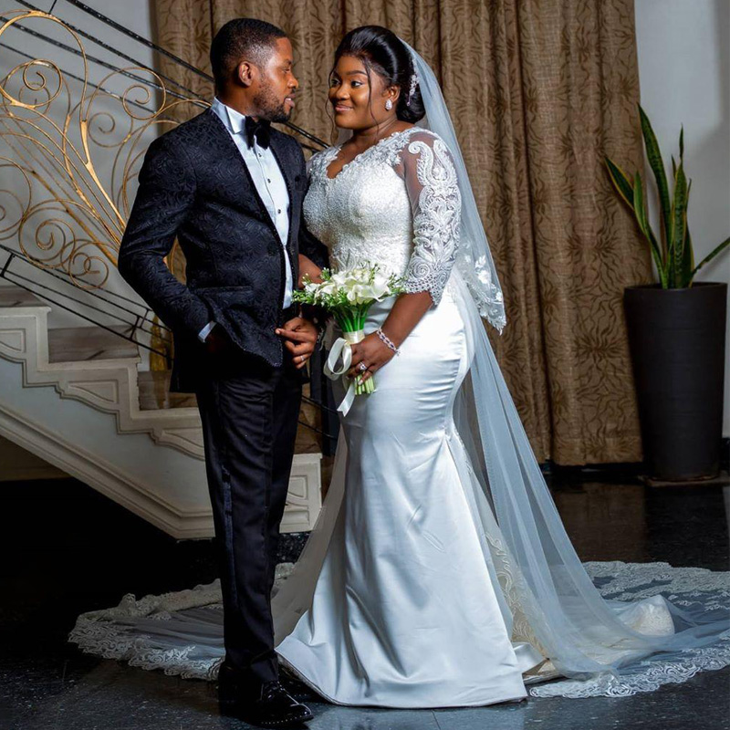 Vintage African White Mermaid Dresses V-Neck Plus Size Bridal Gowns Appliques Lace Beads Long Wedding Dress Vestidos de nvia