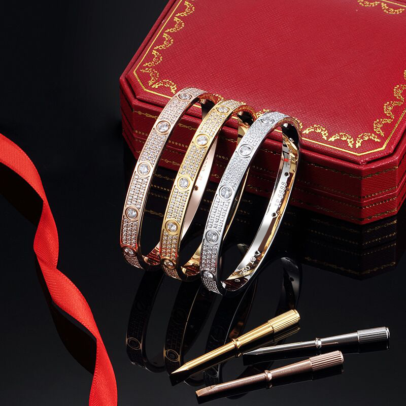 C Cuff Designer Bangle Titanium Steel 3 Row Full Diamond Bracelet Fashion Women Men Chirstmas Bracelets Distance Jewelry Gift with Velvet Bag H12032
C Cuff Designer Bangle Titanium Steel 3 Row Full Diamond Bracelet Fashion Women Men Chirstmas Bracelets Distance Jewelry Gift with Velvet Bag H12032
