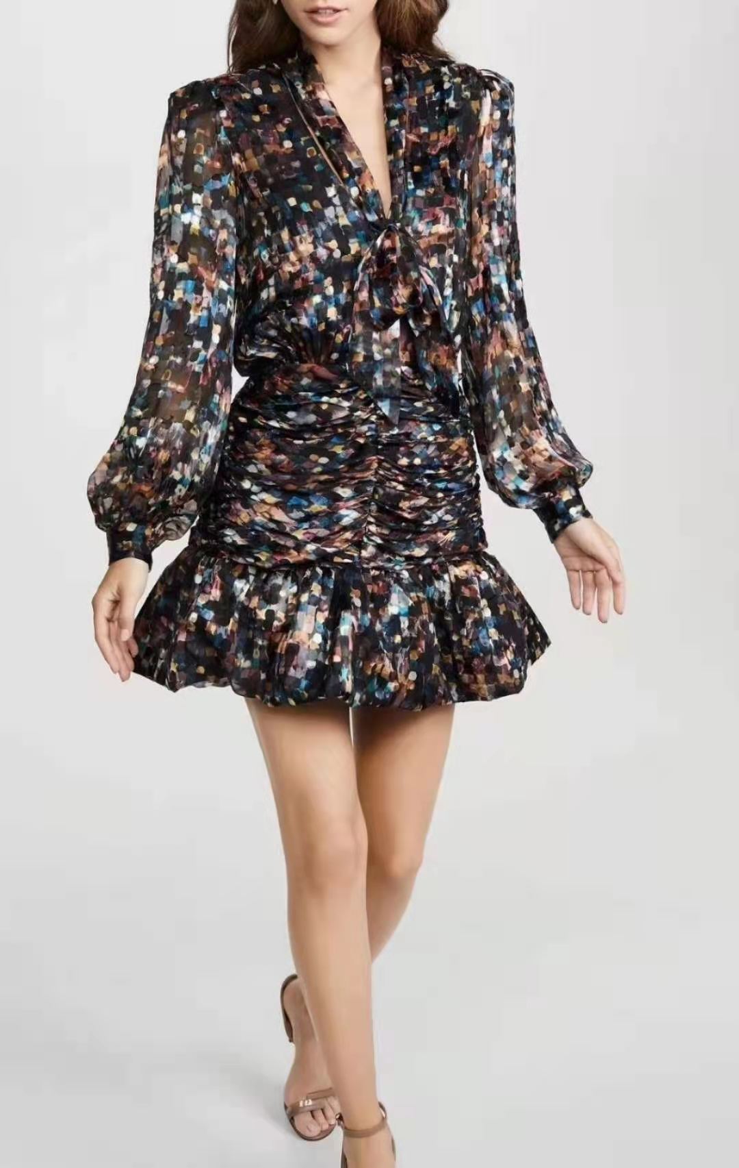 European and American spring print V-neck puff sleeve ruffle dress, As picture
European and American spring print V-neck puff sleeve ruffle dress, As picture