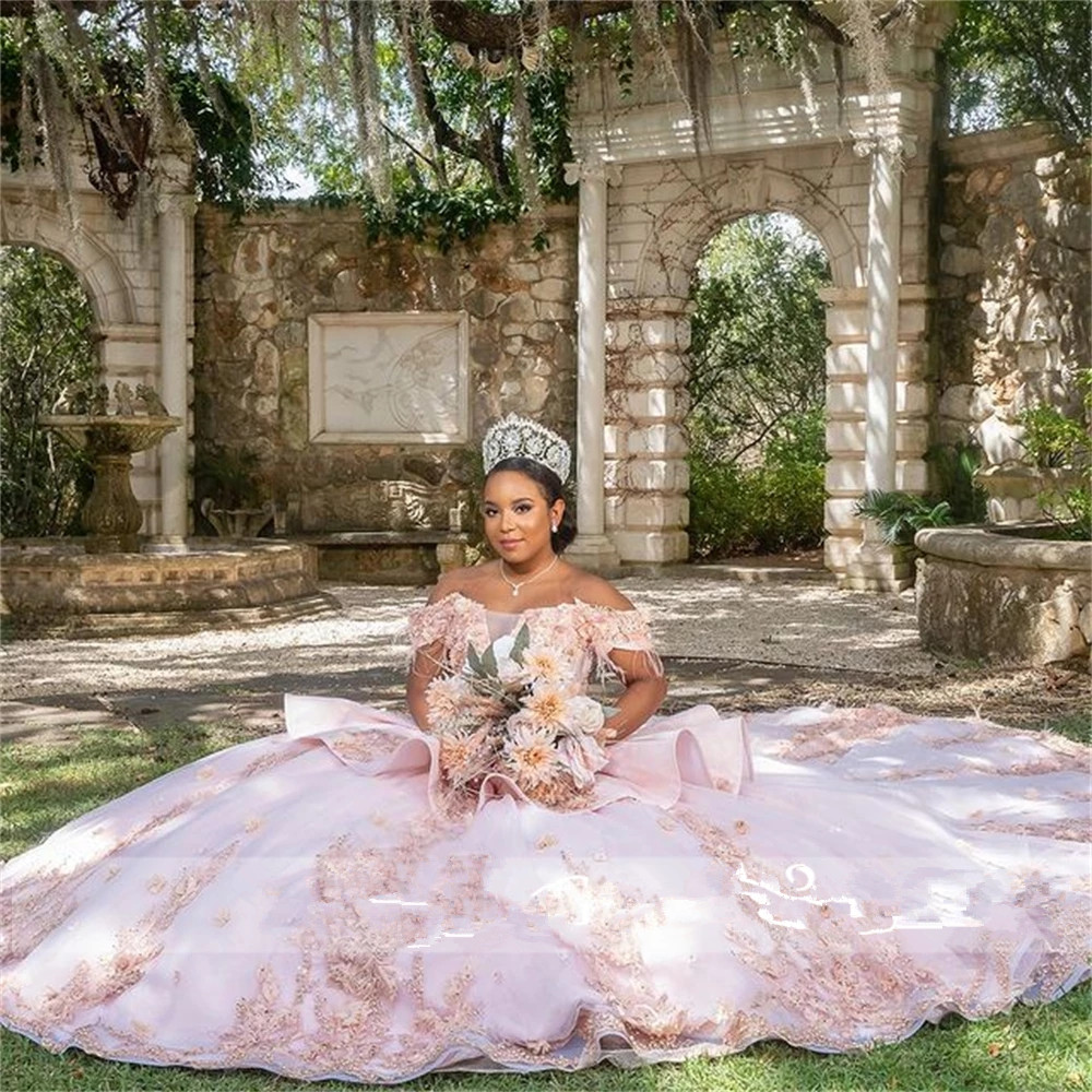 Princess Light Pink Off The Shoulder Ball Gown Quinceanera Dresses Plus Size Appliques Beaded Puffy Sweet 16 Vestidos De Novia