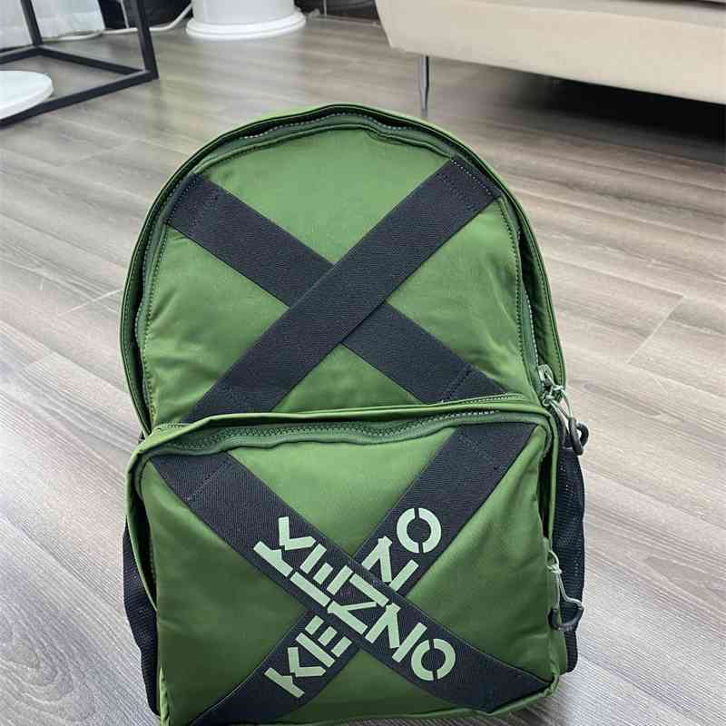 2021 new letter cross men's and women's same backpack chest waist single shoulder KZ mountaineering bag, Green
2021 new letter cross men's and women's same backpack chest waist single shoulder KZ mountaineering bag, Green