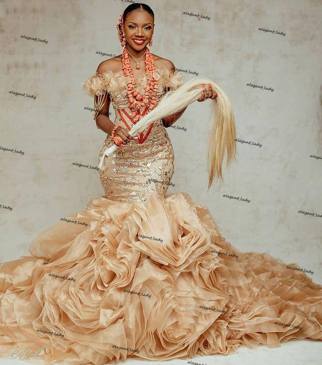 Champange Mermaid Aso Ebi Wedding Dresses Off Shoulder Sparkly Luxury Ruffles Tiered Skirt Lace-up African Arabic Bridal Gown