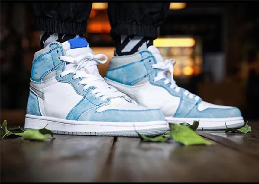 2021 Special Edition Jumpman 1 High OG Hyper Royal Basketball Shoes Mens Womens Trainers Sports Sneakers Top Quality Full Size 36--47.5, Cream
2021 Special Edition Jumpman 1 High OG Hyper Royal Basketball Shoes Mens Womens Trainers Sports Sneakers Top Quality Full Size 36--47.5, Cream