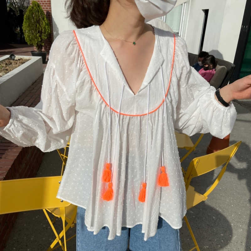 Korejpaa Women Shirt Summer Korean Chic Fresh V-Neck Drawstring Tassel Three-Dimensional Polka Dot Puff Sleeve Doll Blouses 210526