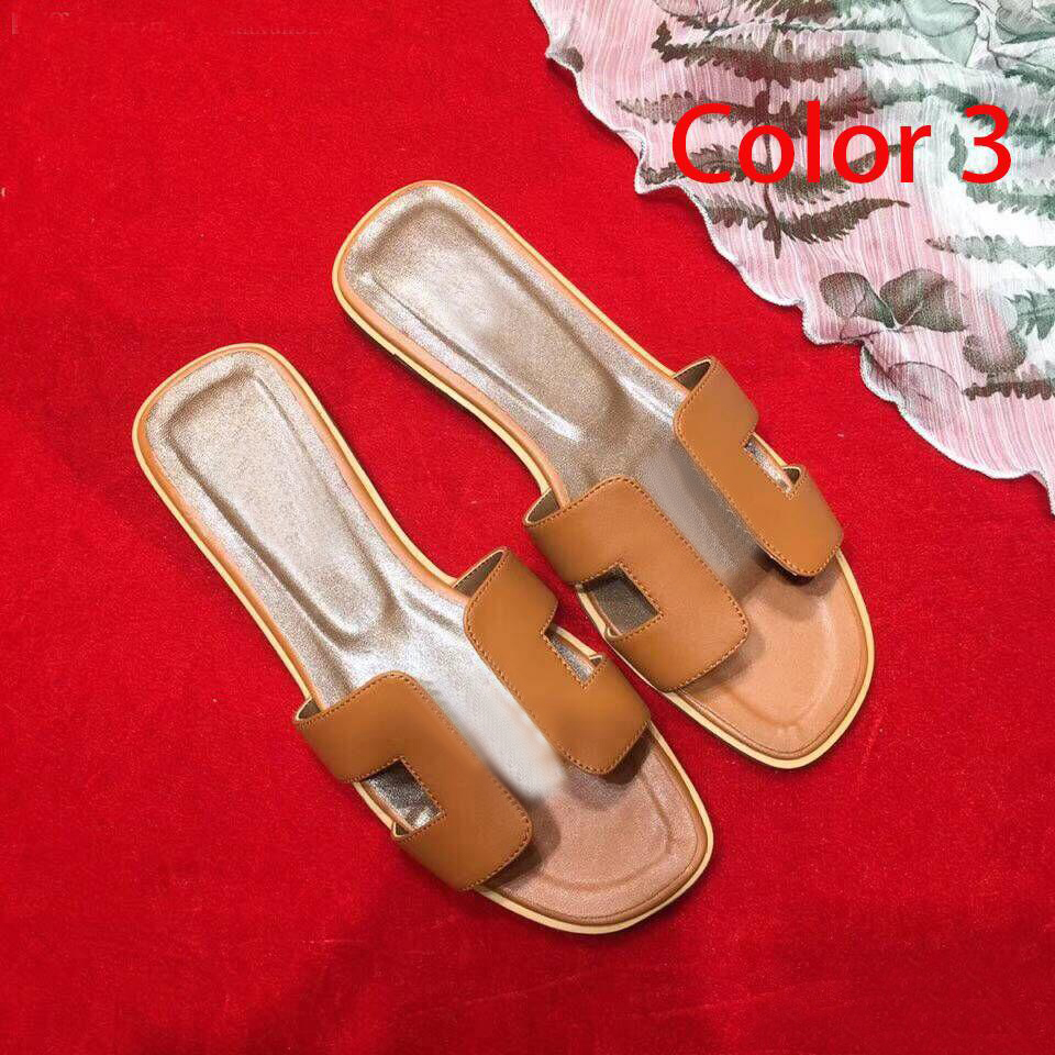 beach slippers Classic Flat woman slippers Summer lady Cartoon Big Head Slippers Leather Hotel Bath fashion women shoes Large size 35-41-42, Black
beach slippers Classic Flat woman slippers Summer lady Cartoon Big Head Slippers Leather Hotel Bath fashion women shoes Large size 35-41-42, Black