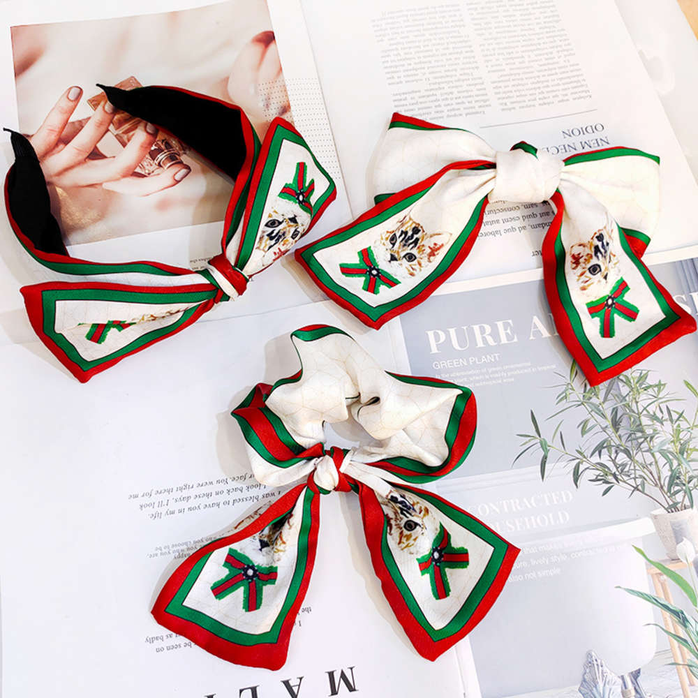 Korean version Kitty big bow hairpin high grade silk hairband new pattern printing hairring hair ornament, Silver
Korean version Kitty big bow hairpin high grade silk hairband new pattern printing hairring hair ornament, Silver