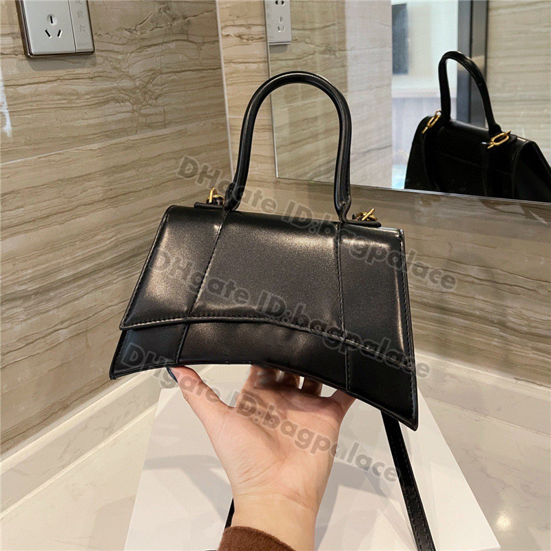 Fashion 2021 Luxurys Famous Designers Shoulder Bags Hourglass Handbags Womens Lady Cosmetic Toiletry Women Totes Handbag Purses Classic Crossbody Bag Tote, No bags
Fashion 2021 Luxurys Famous Designers Shoulder Bags Hourglass Handbags Womens Lady Cosmetic Toiletry Women Totes Handbag Purses Classic Crossbody Bag Tote, No bags