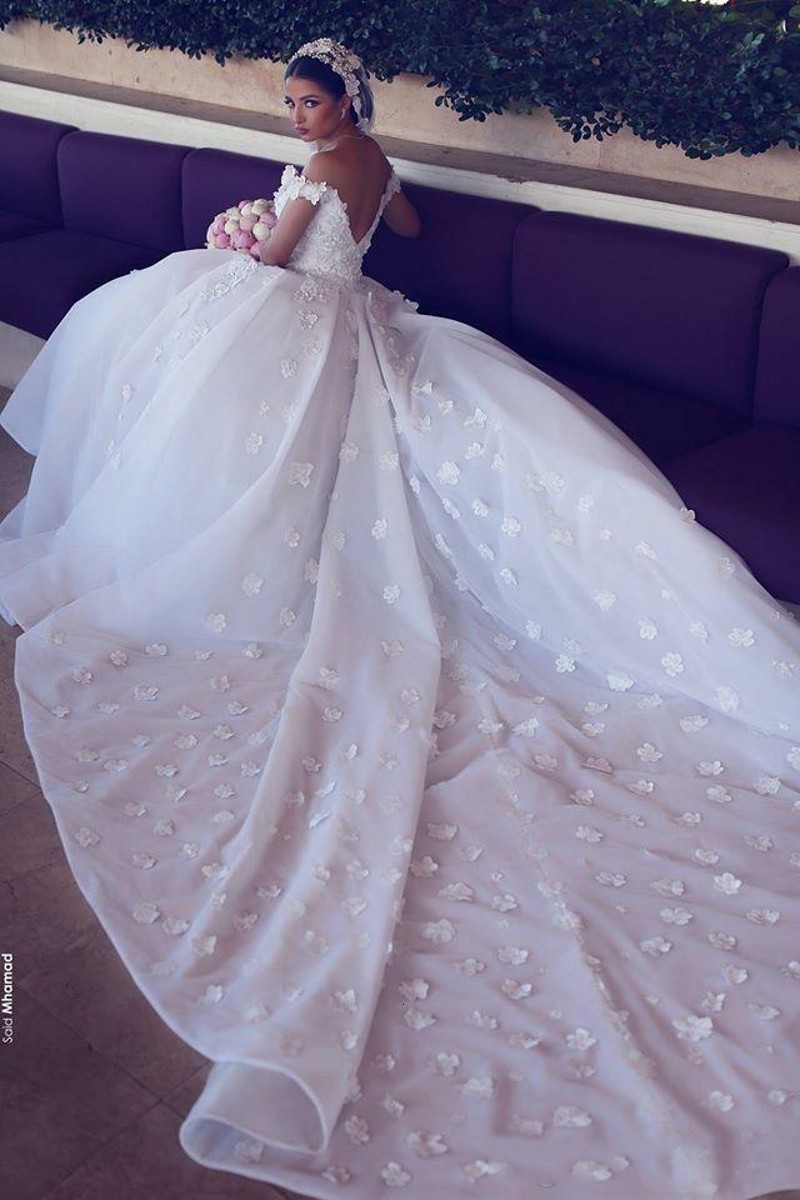 2021 New Saudi Arabic Luxury A-line Wedding Es 3d-floral Appliques Off Shoulders Backless Vintage Cathedral Train Bridal Gowns Aw31, White
2021 New Saudi Arabic Luxury A-line Wedding Es 3d-floral Appliques Off Shoulders Backless Vintage Cathedral Train Bridal Gowns Aw31, White