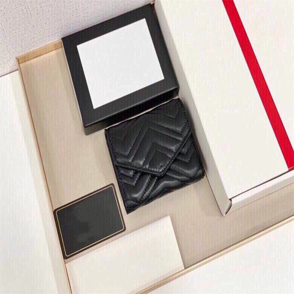 Luxury Designers high quality men's wallet short style perfect packaging p1113-11, Black
Luxury Designers high quality men's wallet short style perfect packaging p1113-11, Black