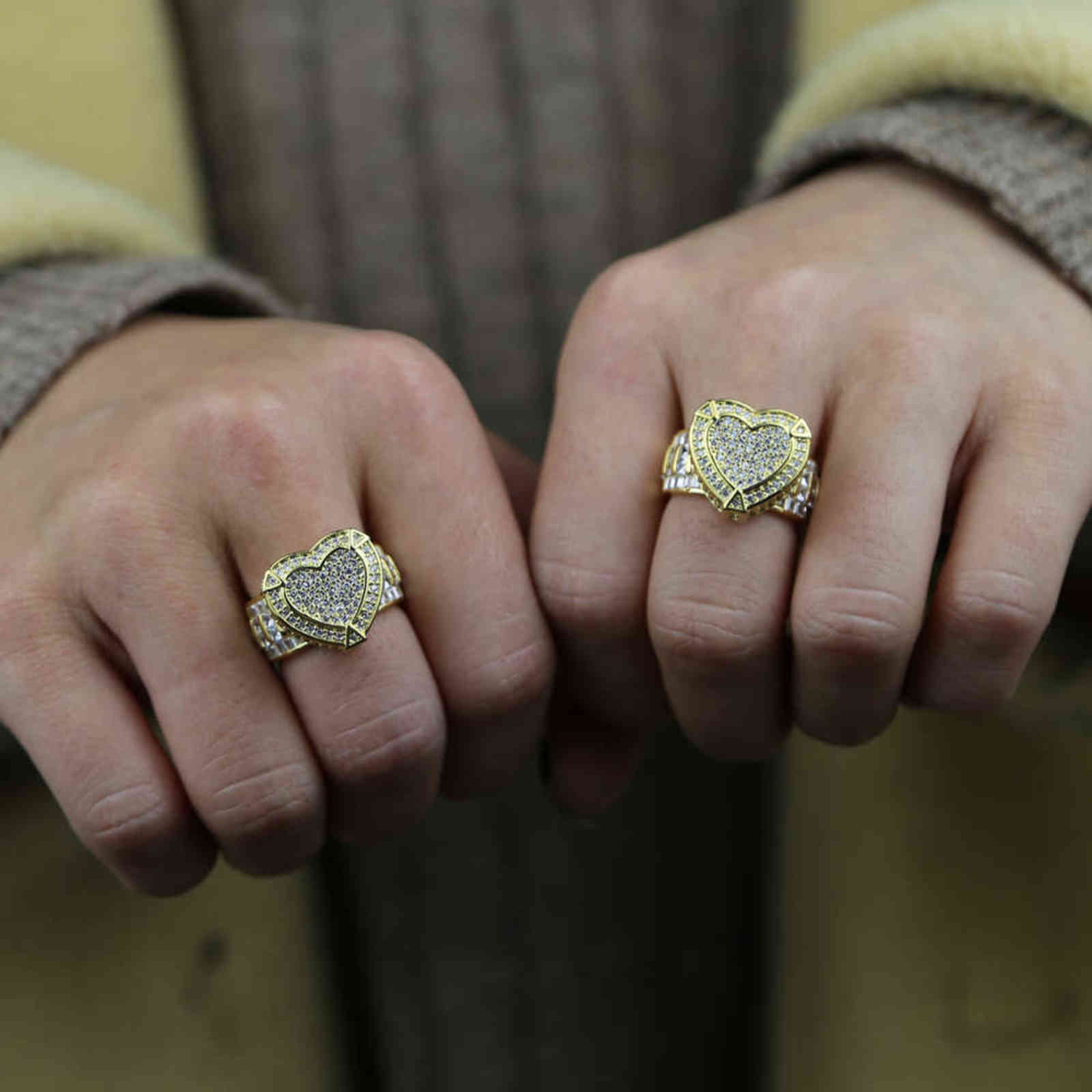 Gold Silver Color CZ Heart Ring Full Iced Out Bling Cubic Zircon Hearts Ring Hip Hop Punk Men Women Jewelry 211123