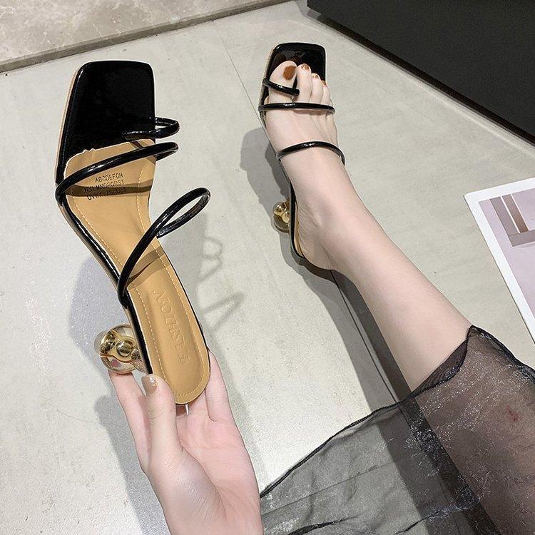 Slippers High-heeled Women 2021 Summer Special-shaped 8CM Heel Outer Wear Fashionable Set Toe Ladies 41-42, Black
Slippers High-heeled Women 2021 Summer Special-shaped 8CM Heel Outer Wear Fashionable Set Toe Ladies 41-42, Black