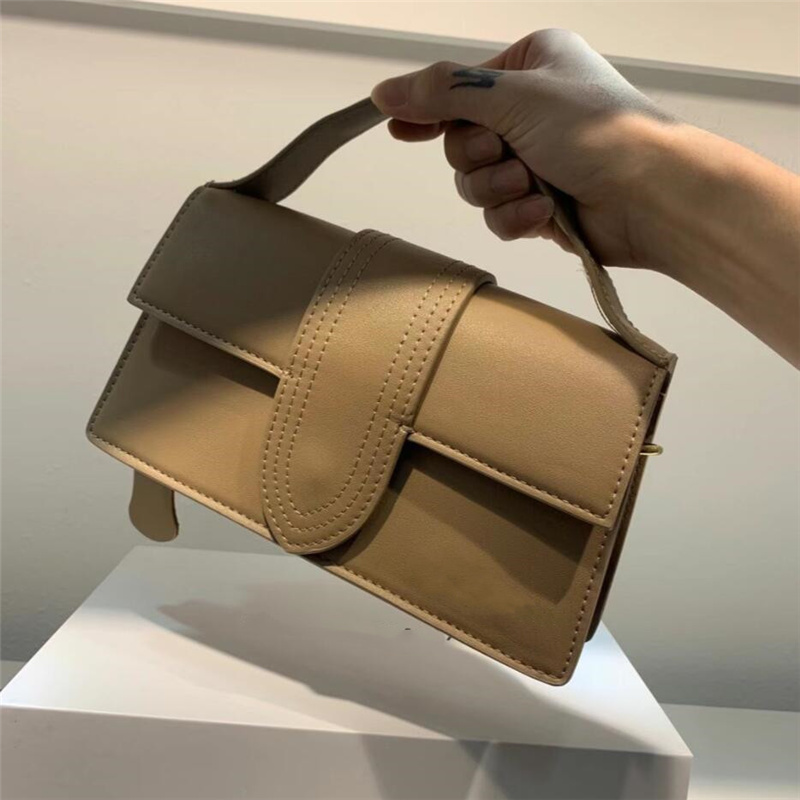 2022 handbag crossbody bag leather designers bags multiple back methods palm pattern tote original style show off different french romance w
2022 handbag crossbody bag leather designers bags multiple back methods palm pattern tote original style show off different french romance w