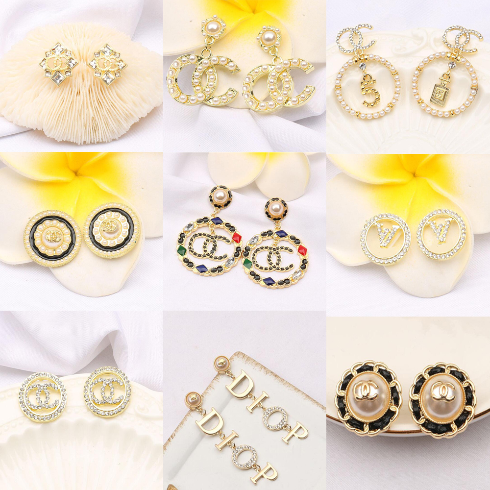 #61-#80color 18K Gold Plated Fashion Brand Designers Letters Stud Geometric Luxury Women Rhinestone Pearl Earring For Wedding Party Jewerlry Accessories
#61-#80color 18K Gold Plated Fashion Brand Designers Letters Stud Geometric Luxury Women Rhinestone Pearl Earring For Wedding Party Jewerlry Accessories