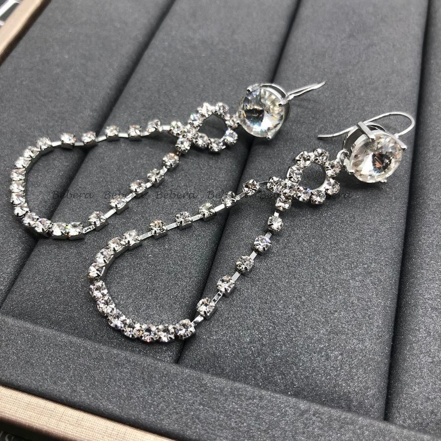 Miu Ju Jingyi same earrings with diamond Tassel Earrings, 8-word earhook, temperament goddess, high-grade exquisite Earrings5, Golden
Miu Ju Jingyi same earrings with diamond Tassel Earrings, 8-word earhook, temperament goddess, high-grade exquisite Earrings5, Golden
