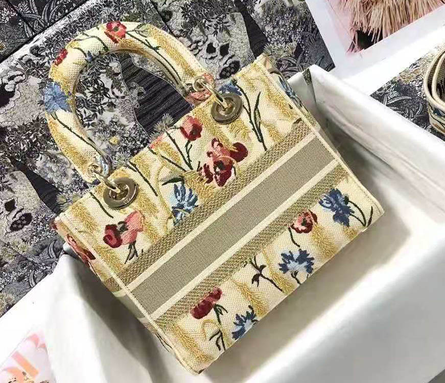 Lady five-grid embroidered hibiscus flower bag baysdere Miller fleurs leopard print long shoulder women handbag 9 colors Matching packaging gift box, Coconut blue
Lady five-grid embroidered hibiscus flower bag baysdere Miller fleurs leopard print long shoulder women handbag 9 colors Matching packaging gift box, Coconut blue