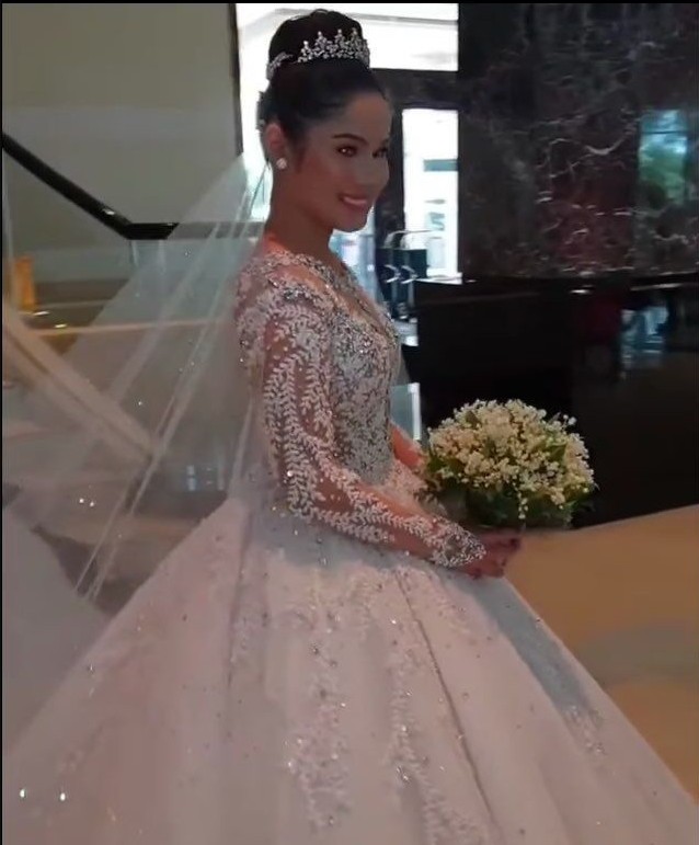 2021 sparkle illusion Wedding Dresses crew long sleeves sequined lace Bridal Gowns Lace Appliques long train vestidos de novia