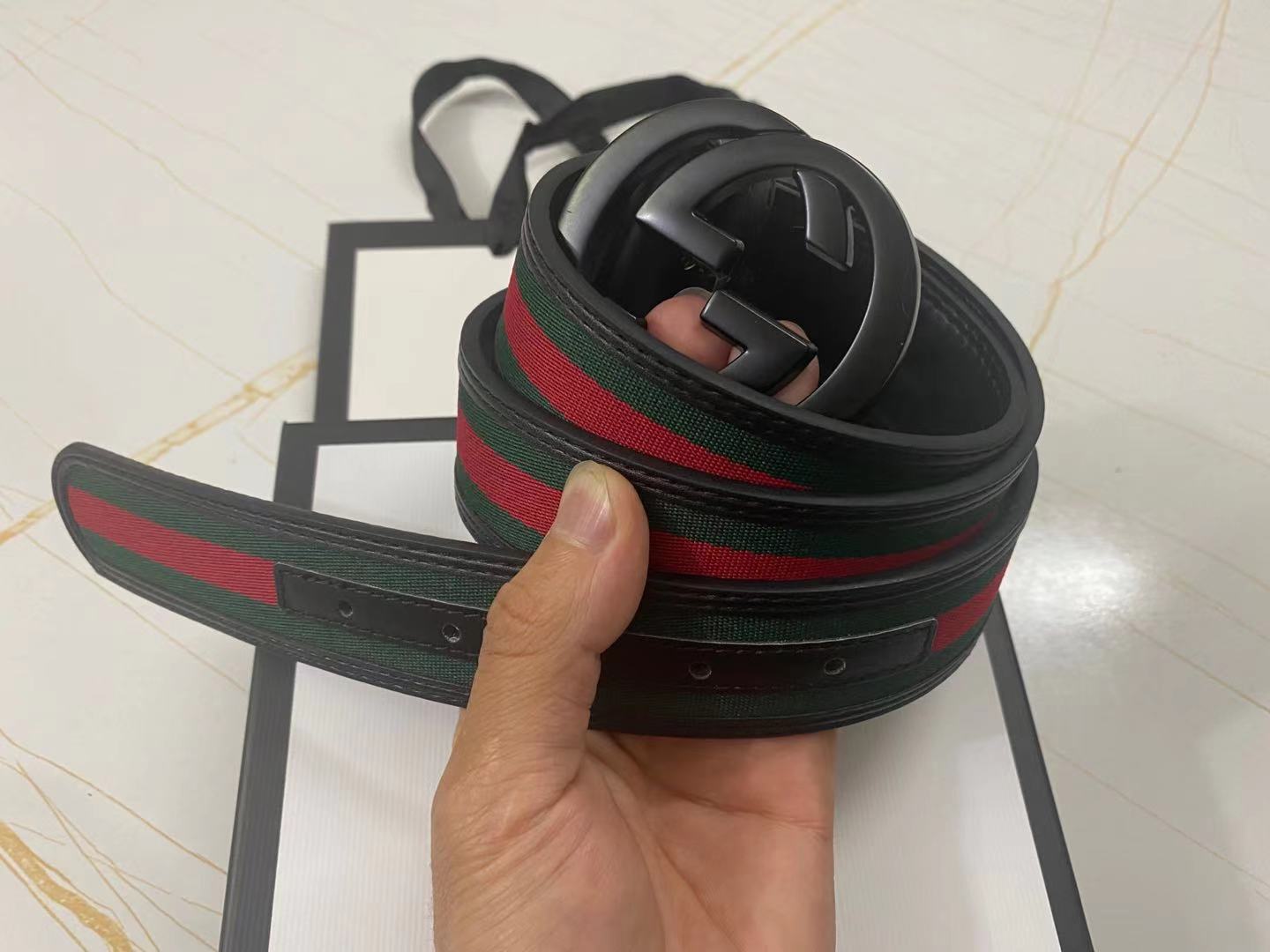 2021 latest fashion belt classic trend belt has 16 options, any collocation, high quality, free box, free delivery, Black;brown
2021 latest fashion belt classic trend belt has 16 options, any collocation, high quality, free box, free delivery, Black;brown