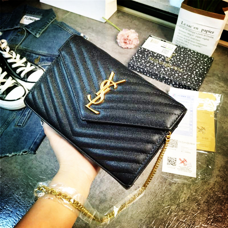 YSL
VITTON luxury brand Bag Women wallet Luxurys Designers Bags 2021 Crossbody Handbag handbags purse messenger tote GGLV&#, Red;black
YSL
VITTON luxury brand Bag Women wallet Luxurys Designers Bags 2021 Crossbody Handbag handbags purse messenger tote GGLV&#, Red;black