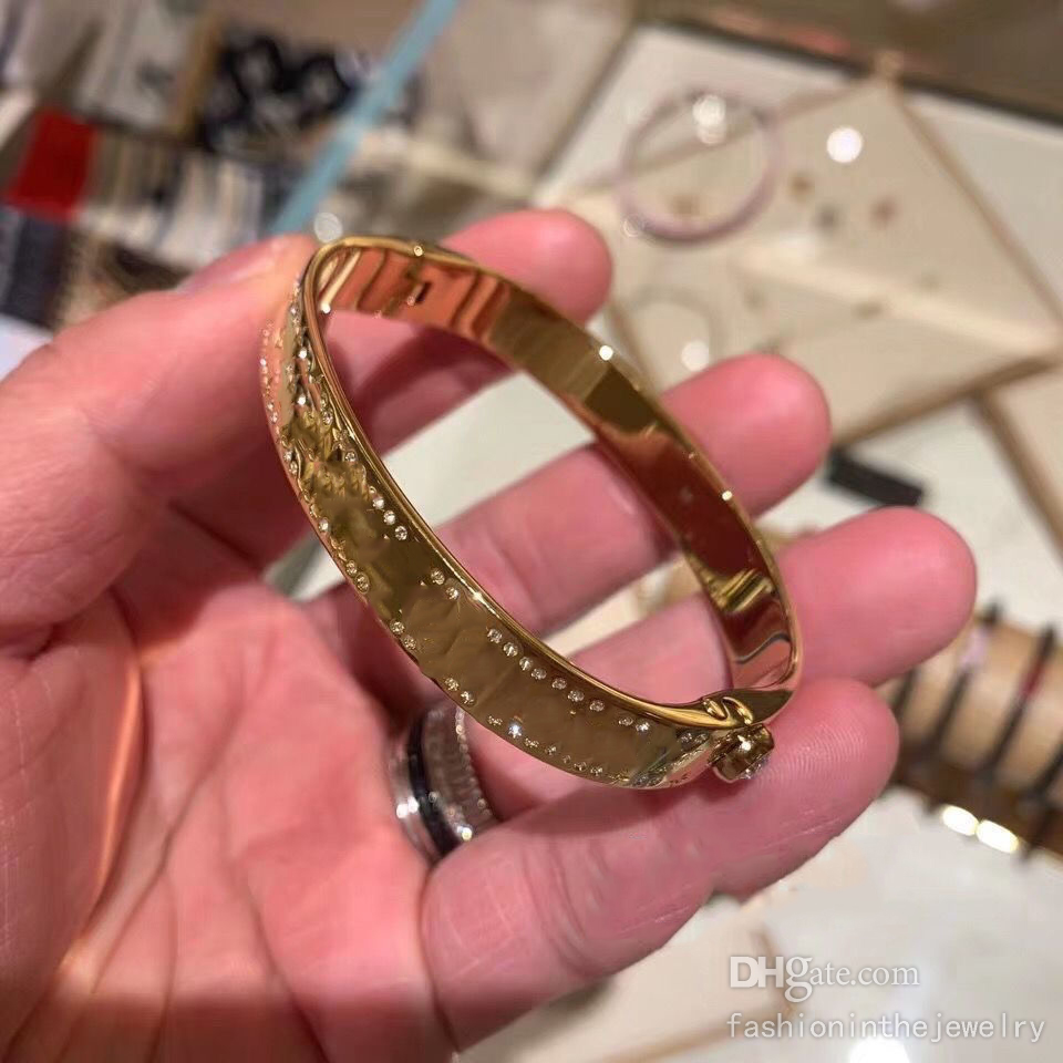 Designer Bracelet Bangle Jewelry luxury fashion platinum rose gold Diamond womens Gift Sterling Silver Valentine's Day bracelets for women teen girls adults
Designer Bracelet Bangle Jewelry luxury fashion platinum rose gold Diamond womens Gift Sterling Silver Valentine's Day bracelets for women teen girls adults