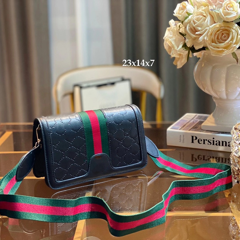 2021 Fashion high quality bags Lou vdeng women's bag retro luxury designer original leather messenger double shoulder zipper portable (three in one set)MMM, Split
2021 Fashion high quality bags Lou vdeng women's bag retro luxury designer original leather messenger double shoulder zipper portable (three in one set)MMM, Split
