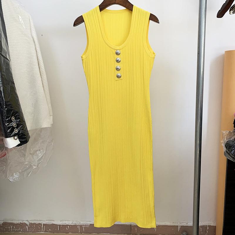 Casual Dresses 2021 Sexy U-Neck Temperament Lion Buckle Simple And Fashionable Knit Bag Hip Dress O38, Black
Casual Dresses 2021 Sexy U-Neck Temperament Lion Buckle Simple And Fashionable Knit Bag Hip Dress O38, Black