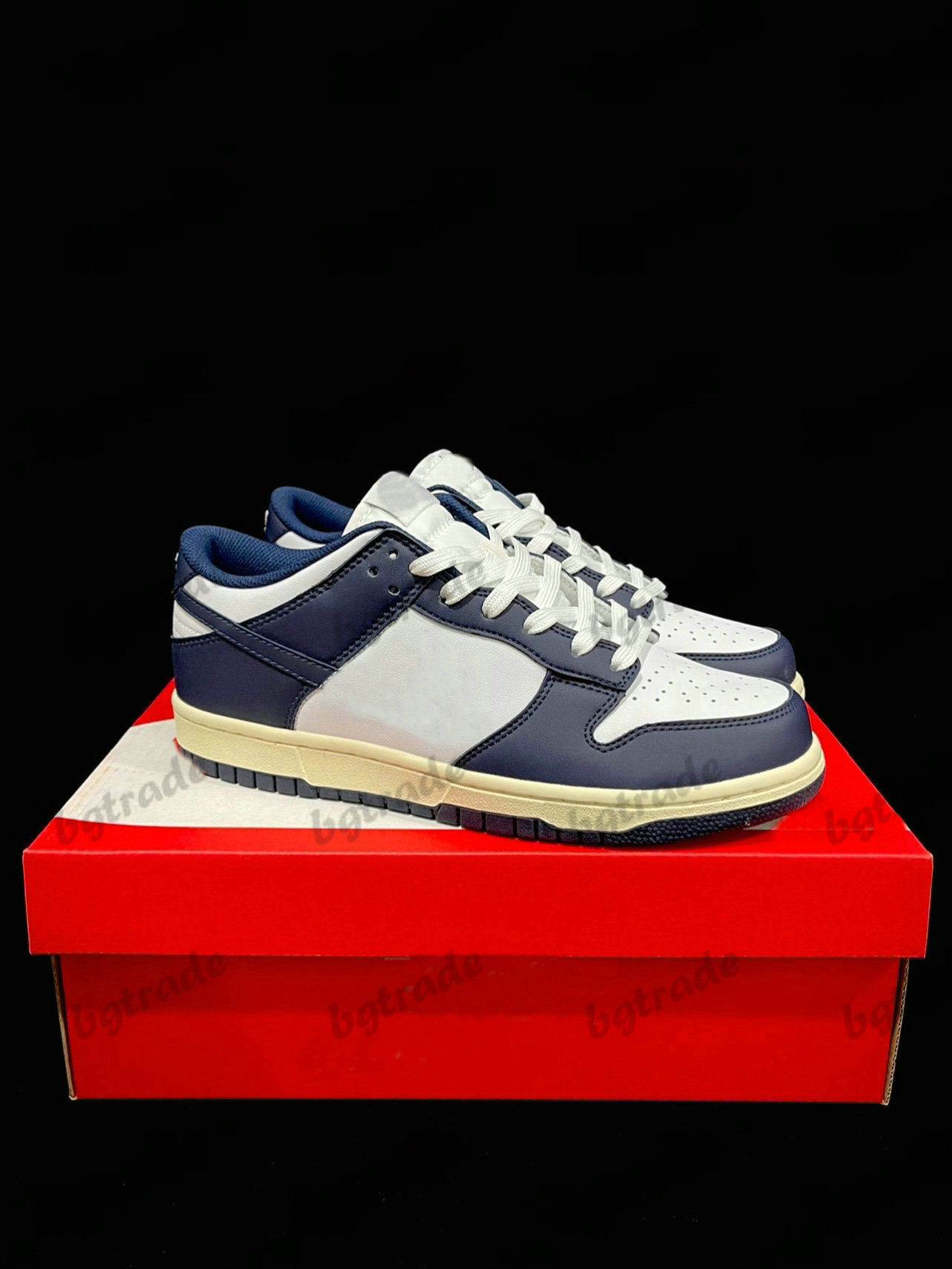 Low Vintage Navy Designer Running Skateboard Shoe Mens Womens Navy Blue White Trainer Sports Sneakers
Low Vintage Navy Designer Running Skateboard Shoe Mens Womens Navy Blue White Trainer Sports Sneakers