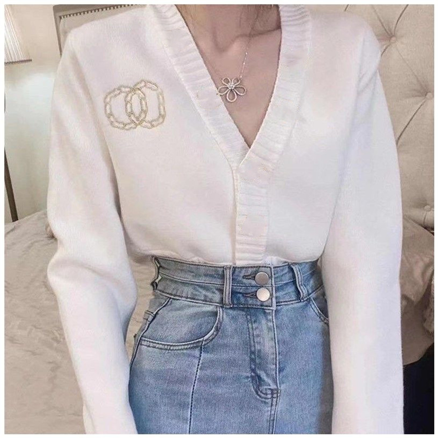 Women' Sweaters Blouse New Spring New Heavy Embroidery V Collar Show Thin Cardigan Coat Female, Extra shipping cost
Women' Sweaters Blouse New Spring New Heavy Embroidery V Collar Show Thin Cardigan Coat Female, Extra shipping cost
