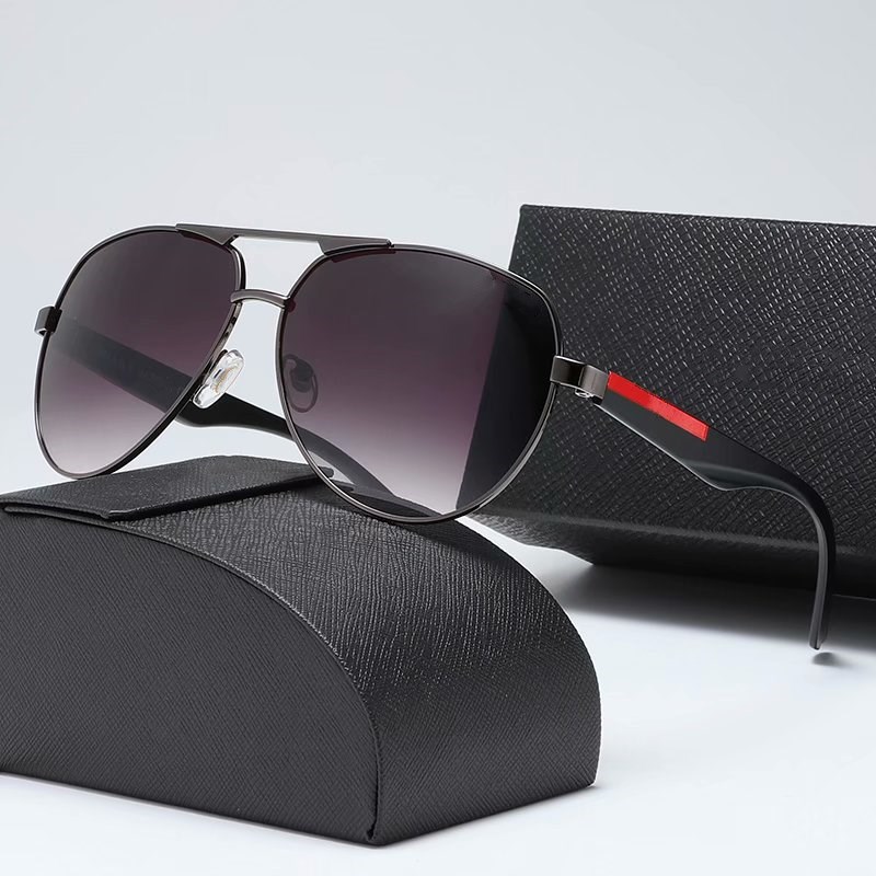 2020 Best quality glass lens sun glasses Designer Fashion Gold Frame Blue Mirror Sunglasses For Men and Women UV400 Sport Sun glasses4017
2020 Best quality glass lens sun glasses Designer Fashion Gold Frame Blue Mirror Sunglasses For Men and Women UV400 Sport Sun glasses4017