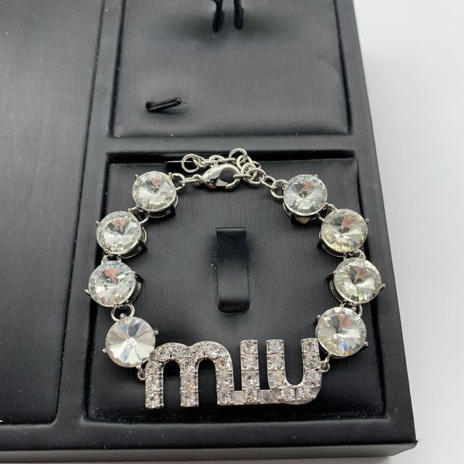 Miu's new M-letter diamond fragrance Bracelet2, Golden;silver