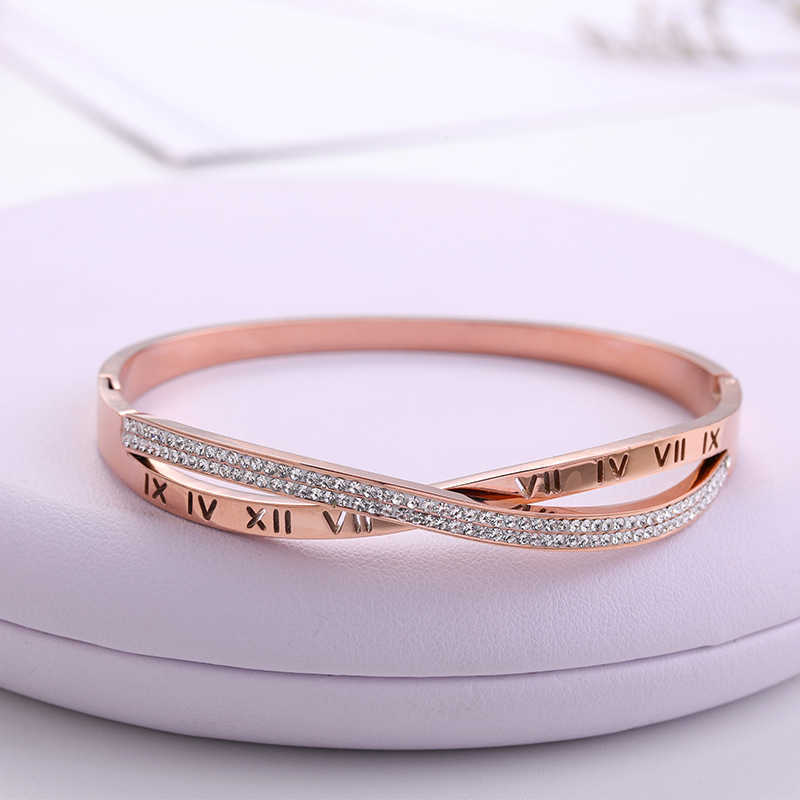 New Fashion Classic Women's Bracelet Silver Color Gold Bangles for Women Rose Gold Rhinestone Bracelet Cuff Trendy Jewelry Gifts Q0719
New Fashion Classic Women's Bracelet Silver Color Gold Bangles for Women Rose Gold Rhinestone Bracelet Cuff Trendy Jewelry Gifts Q0719