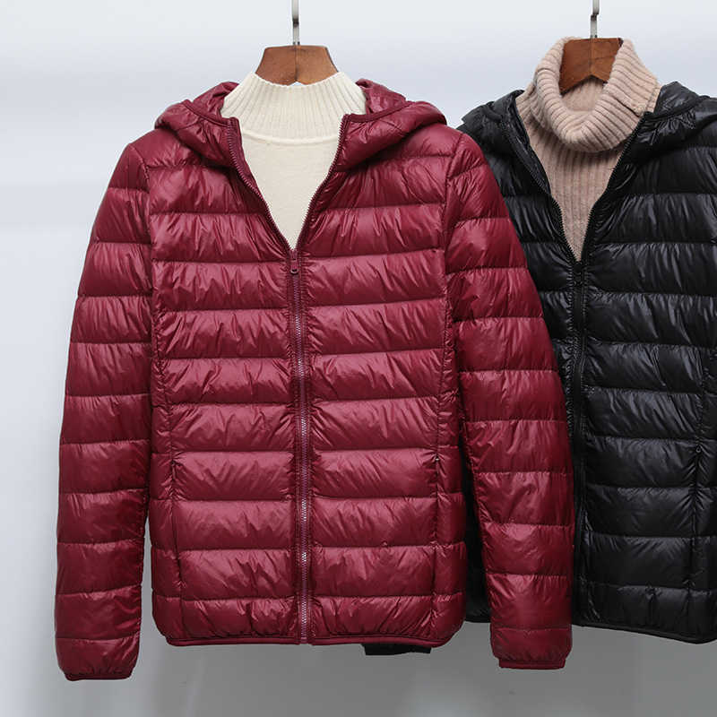 Women's Winter Ultra Light Down Jackets Hooded Slim Packable Down Coats Lady Autumn Winter Down Parkas Woman Outerwear 210930