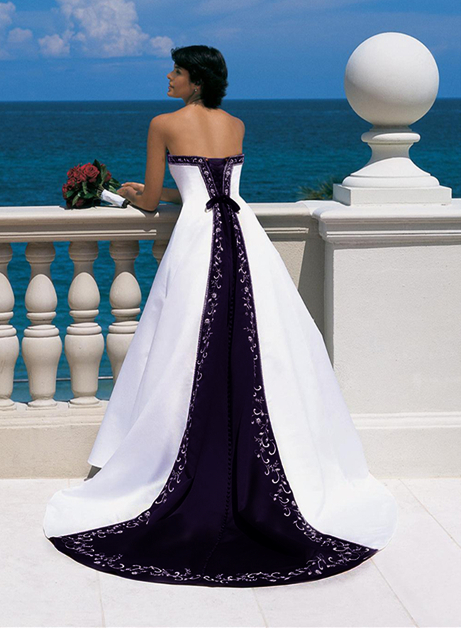 Vintage Rustic Satin Embroidery Wedding Dress White And Navy 2022 Plus Size Strapless Lace-up Court Train Bride Gowns Color Matched A Line Long Weddin
