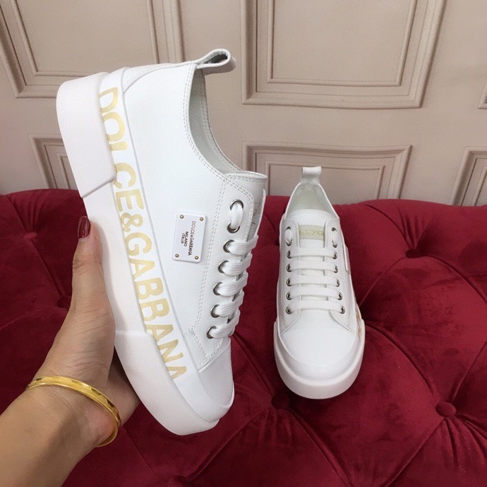 shoe designer sneakers canvas men shoes colour show sneaker leather women diamonds casual quality luxurys trainers, Black;red
shoe designer sneakers canvas men shoes colour show sneaker leather women diamonds casual quality luxurys trainers, Black;red