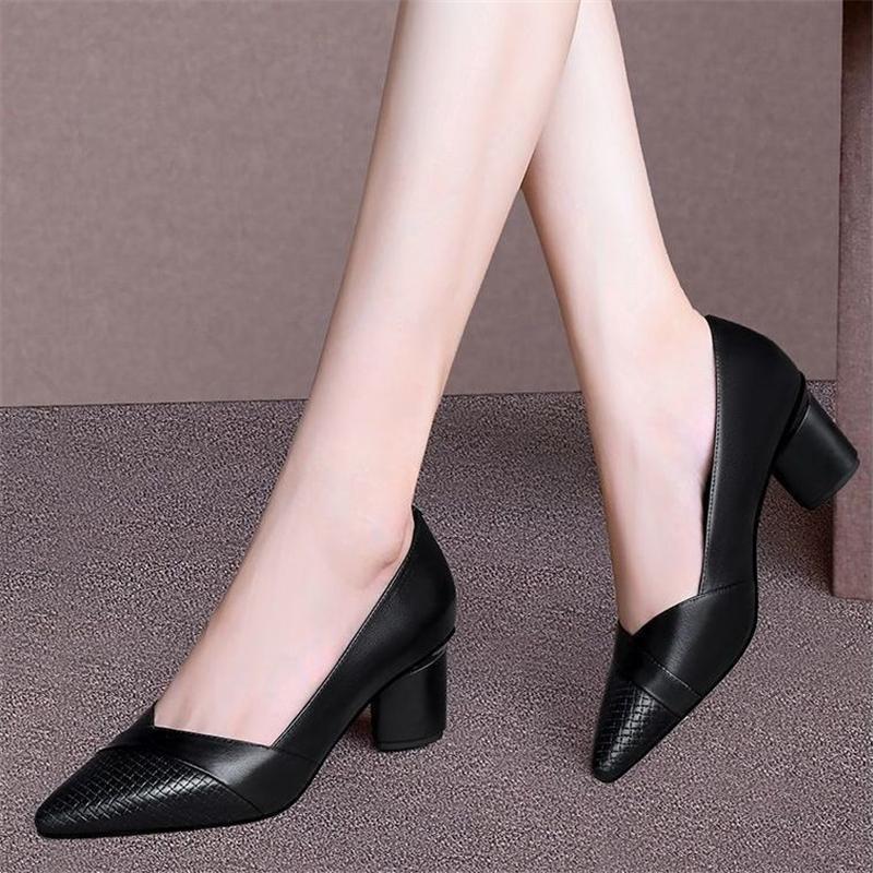 Dress Shoes Women's Single 2021 Fall Pointed Toe Set Mid-heel Fashion PU All-match Casual Women, Black
Dress Shoes Women's Single 2021 Fall Pointed Toe Set Mid-heel Fashion PU All-match Casual Women, Black